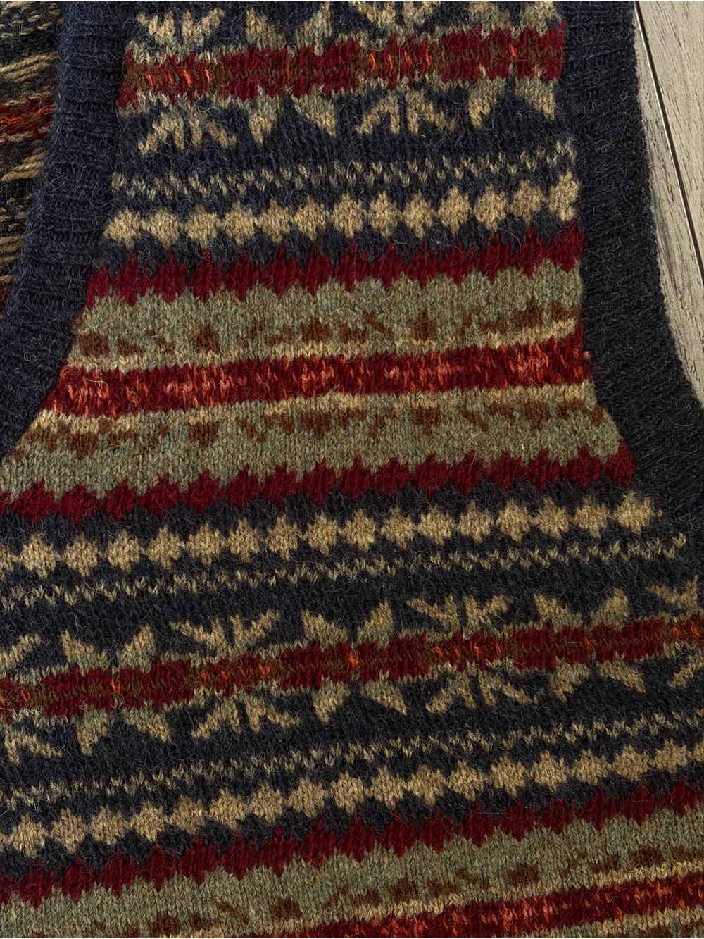 Polo by Ralph Lauren Navy Red Tan Fair Isle V-Neck Sweater Vest - Picture 4 of 6